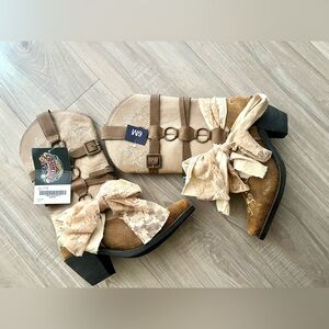 NWT Rockin Country Collection Suede Bow Western Boots Women’s 6M
